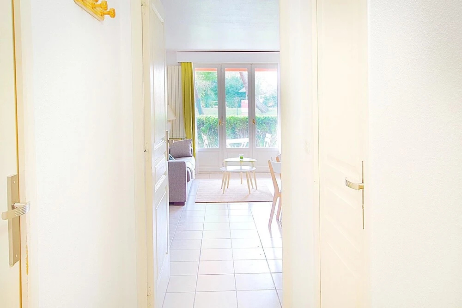 Apartment With one Bedroom in Canet-en-roussillon, With Pool Access an