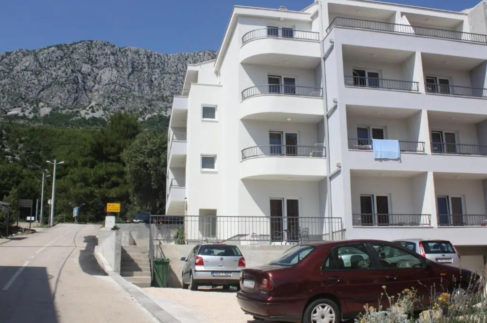 Apartments Bota
