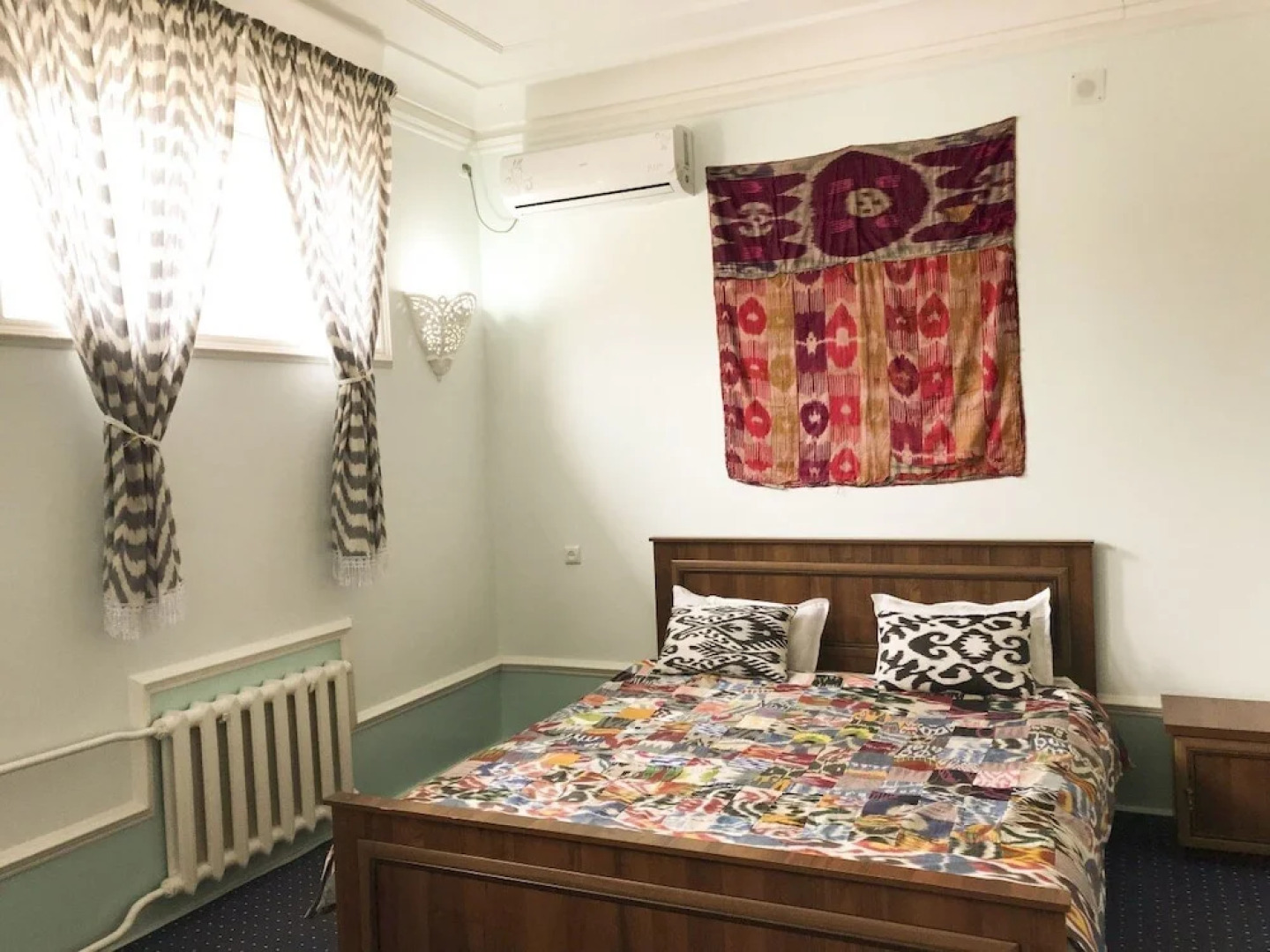 Пансион Ikathouse