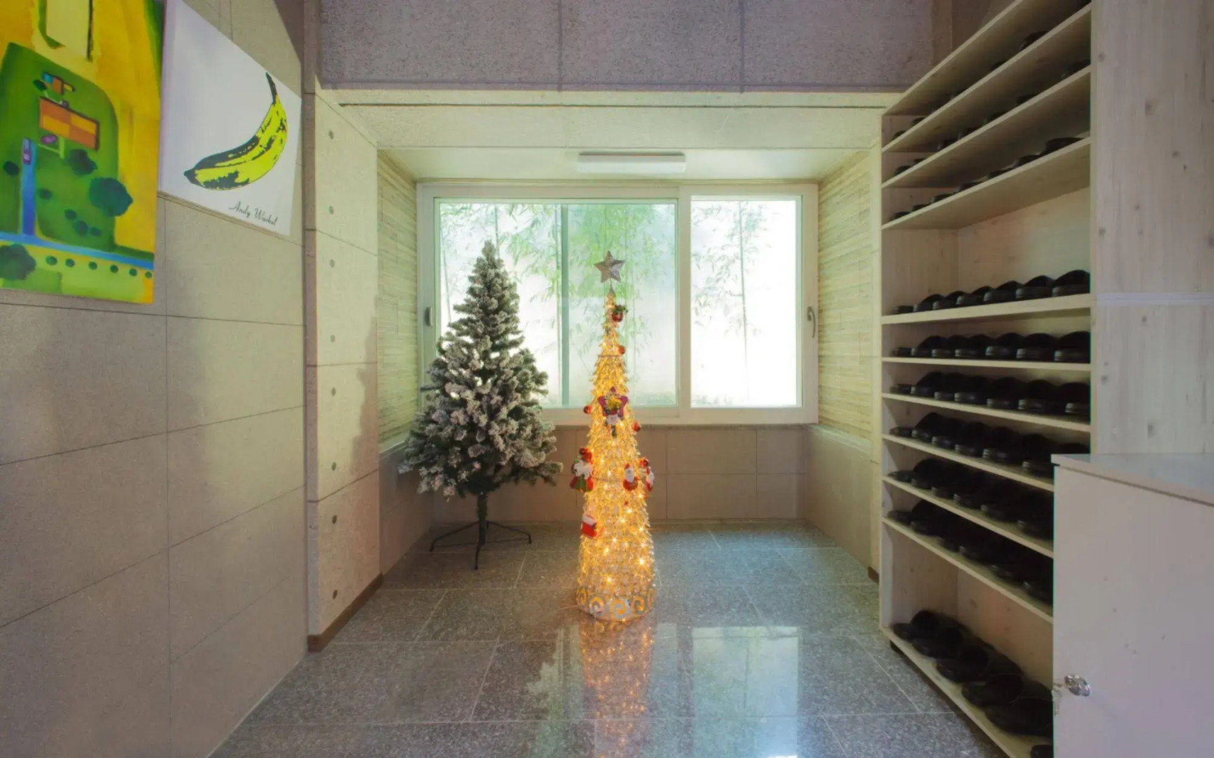 KW Hongdae Line Hostel