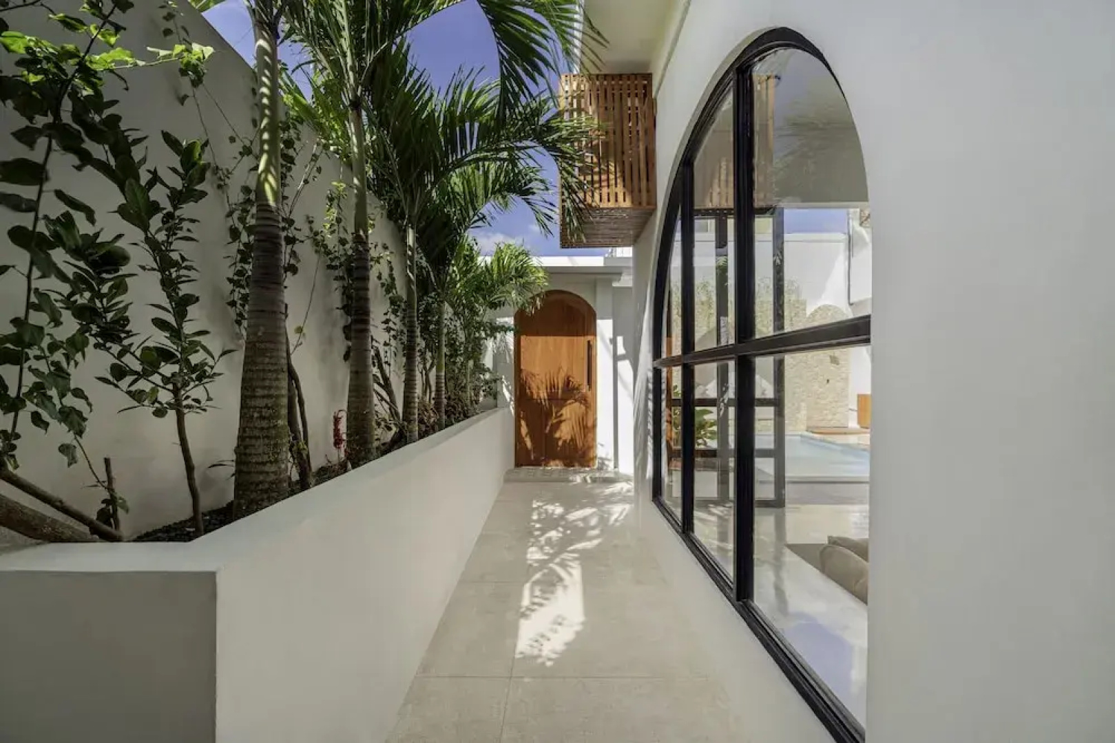 Casa Amor by GORO