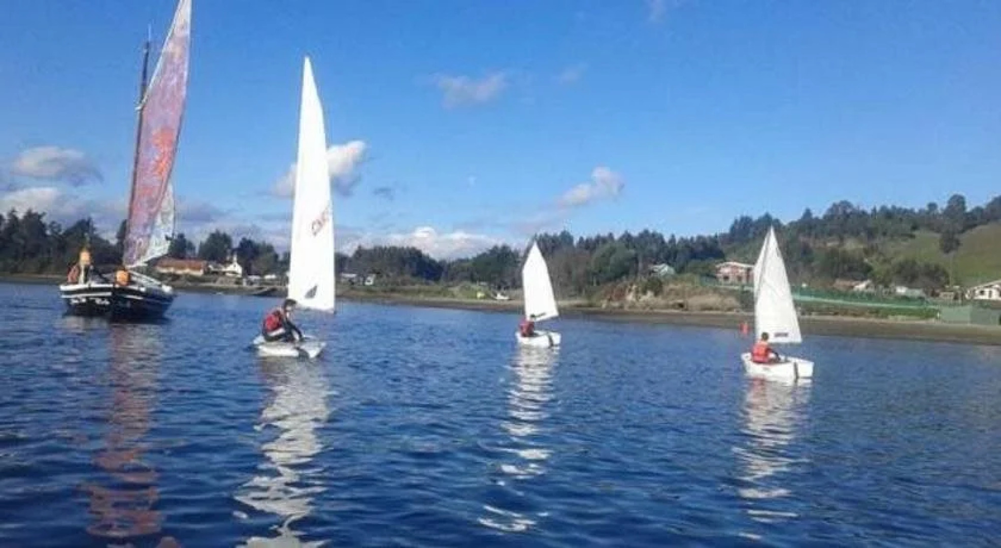 Punta Piedras Lodge & Marina