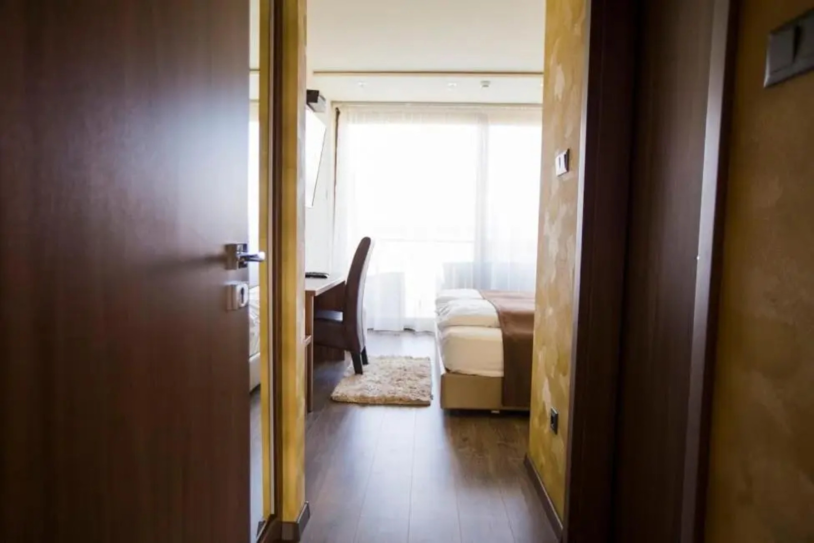 Pole Position Beach Hotel