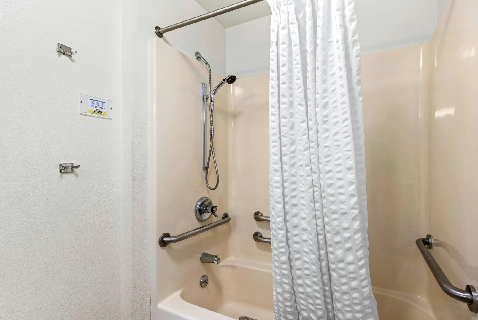 Days Inn by Wyndham Great Falls