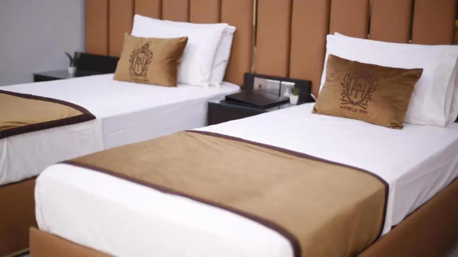 Four Squares Karachi