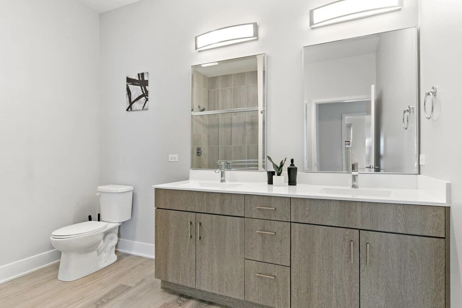 Modern Living 1BR in Warrenville