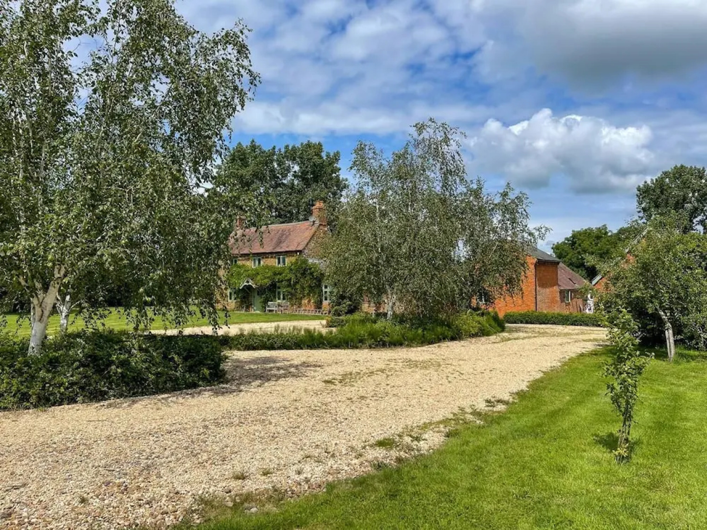 Sunshine Annex-double Bed,ensuite, Lounge, Kitchen