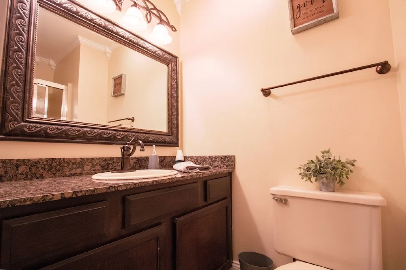 The Cozy Nest 2 Bedroom Condo