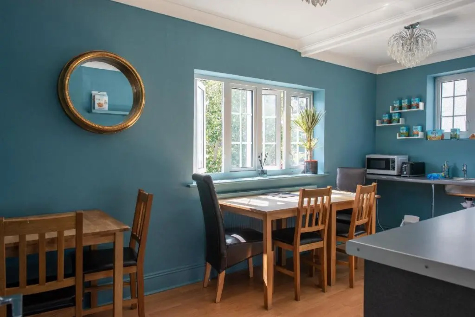 Clovelly Guest House