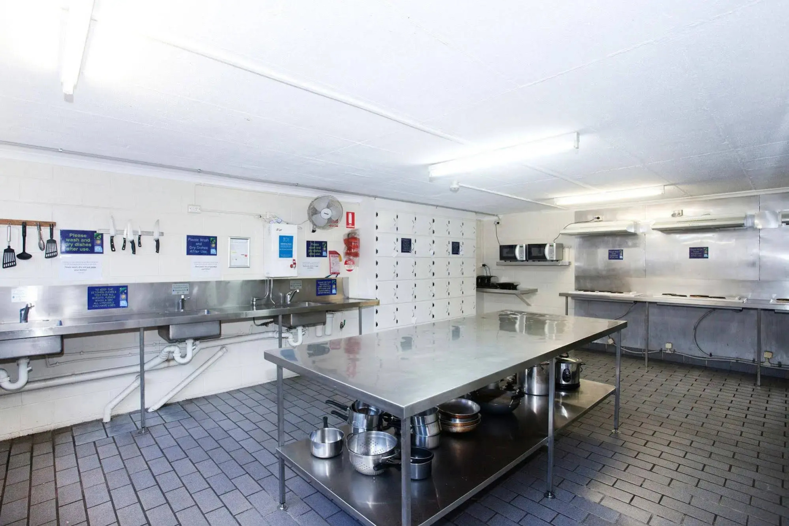 Airlie Beach YHA