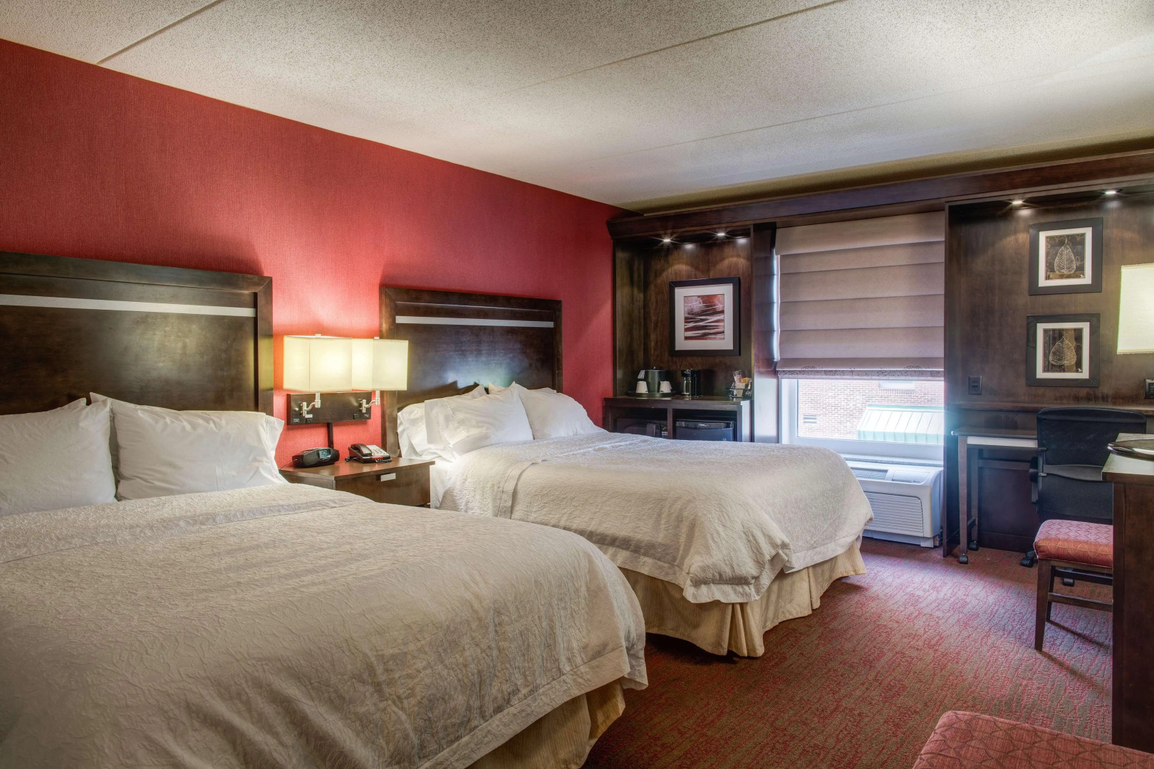 Hampton Inn & Suites Detroit / Airport - Romulus