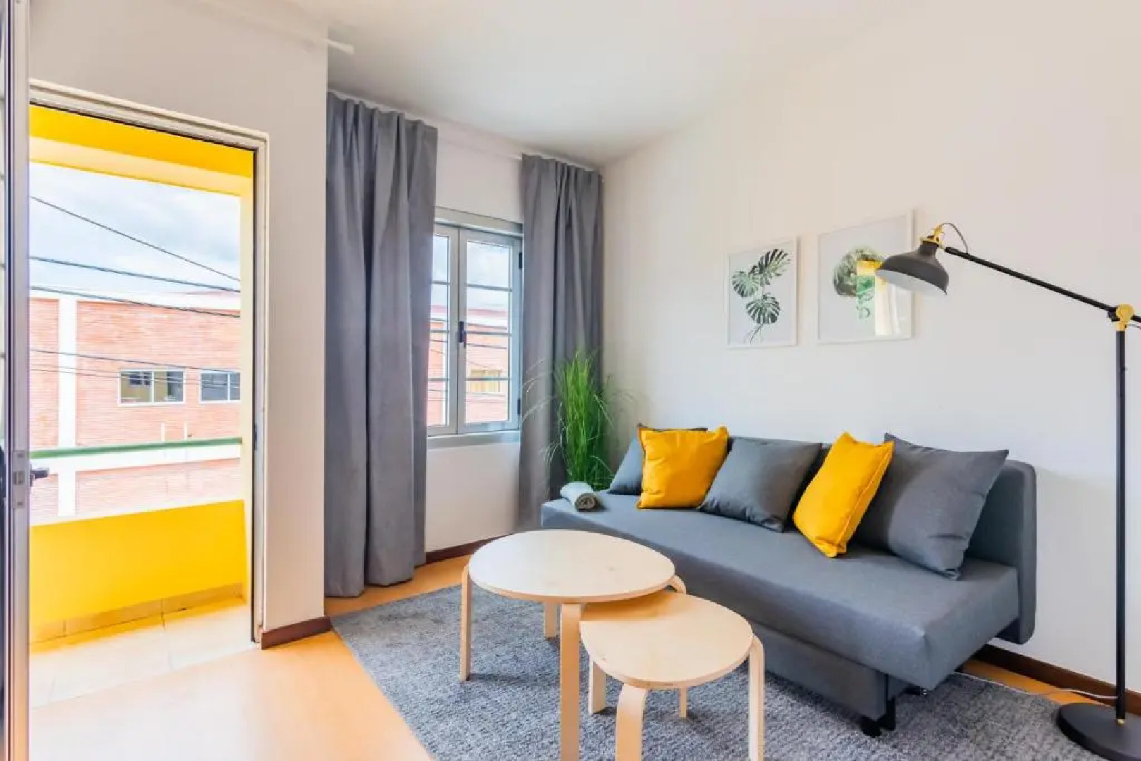 Mirasol - Casa com pátio no centro de Anadia