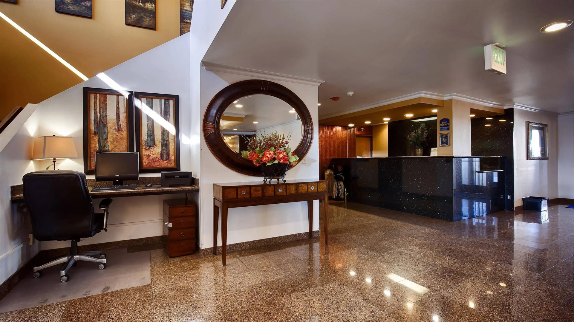 Best Western Chieftain Inn