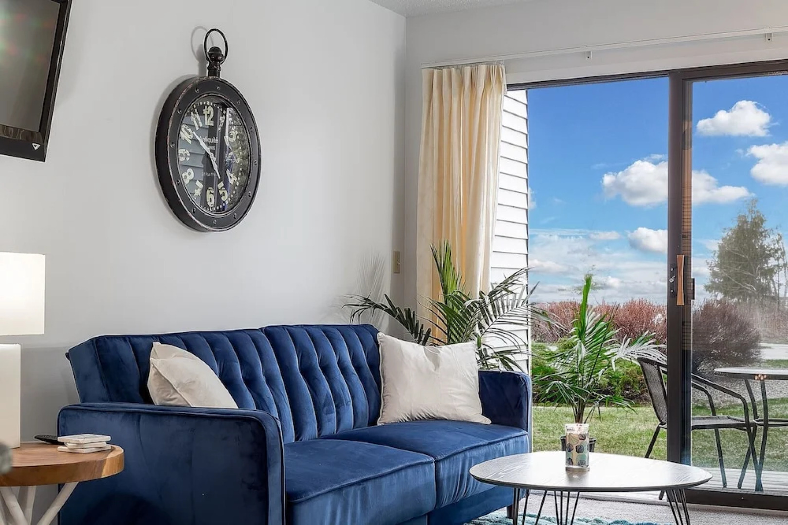 The Shores Lake View Condo Unit 5606