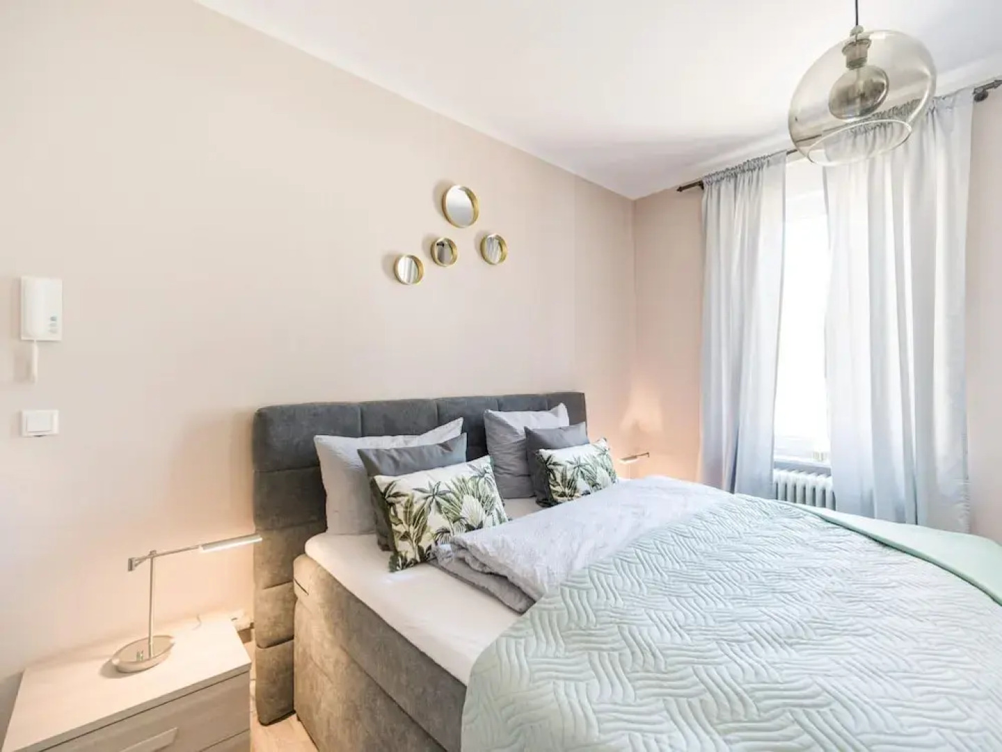 Cozy Terrace Apartment