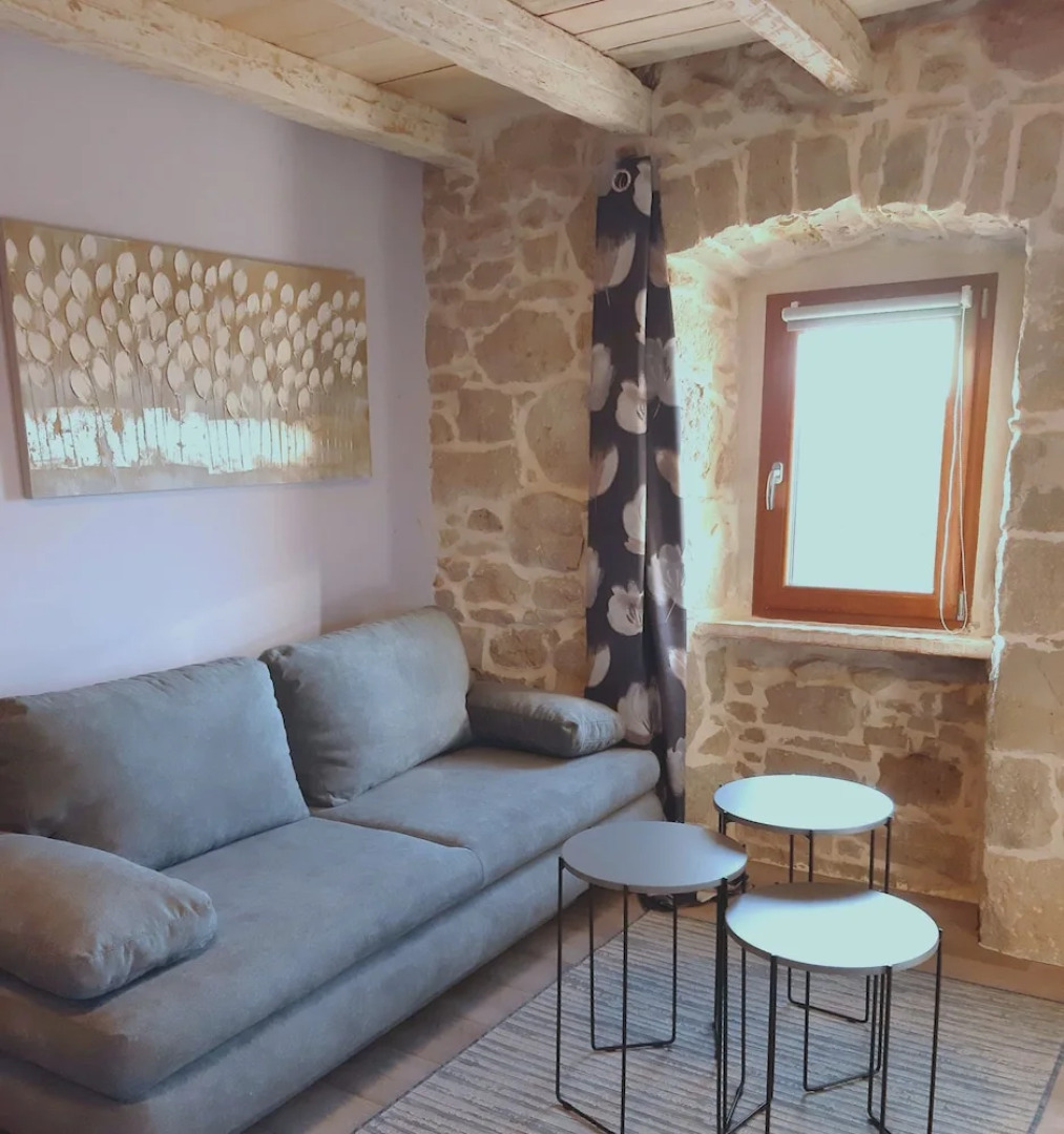 Villa With 3 Bedrooms in Ripenda Verbanci, With Wonderful Mountain View, Private Pool, Enclosed Garden - 5 km From the Beach