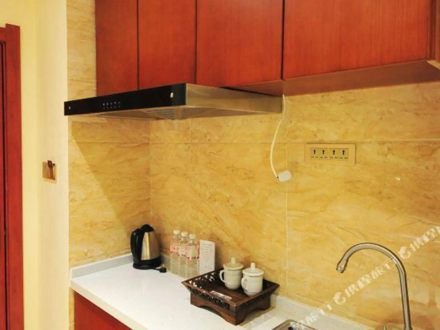 Sawadika Fengqing Hotel