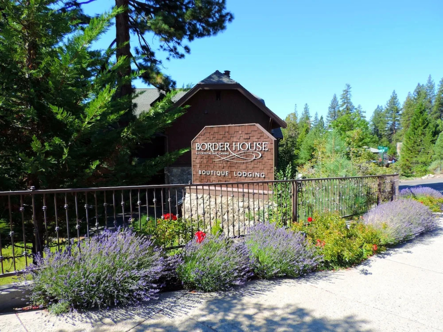 Border House at Crystal Bay Casino