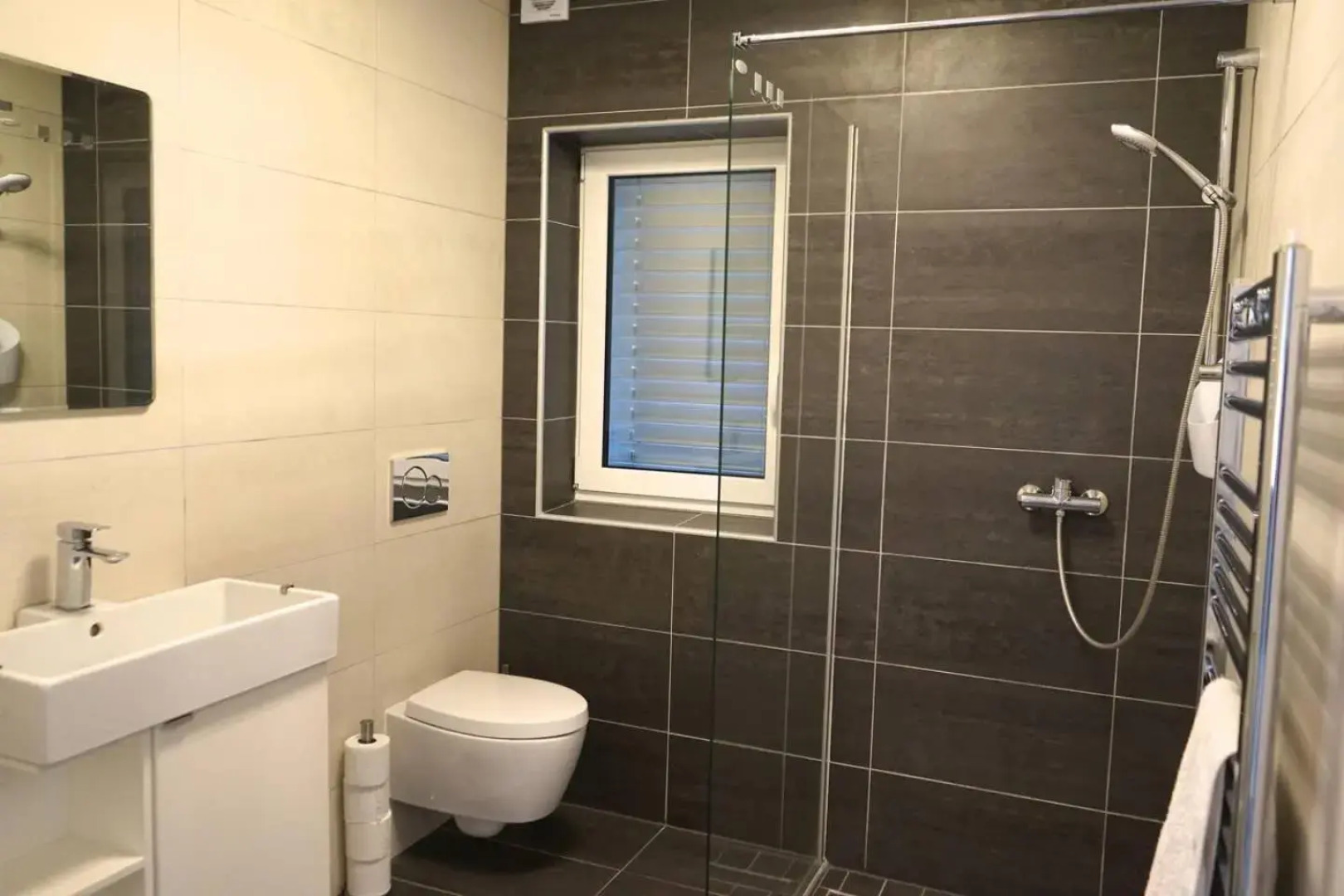 Hillhouse Novo mesto