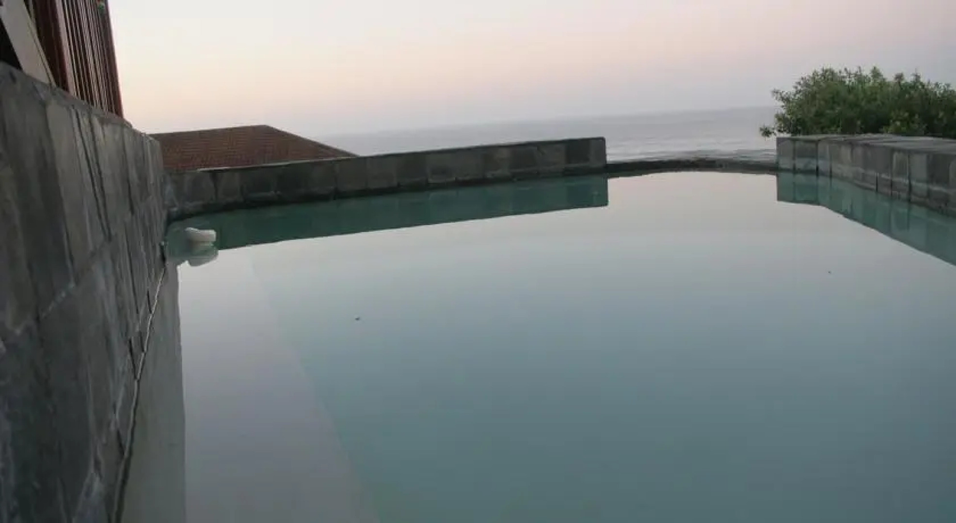 Big Blue Beach Lodge