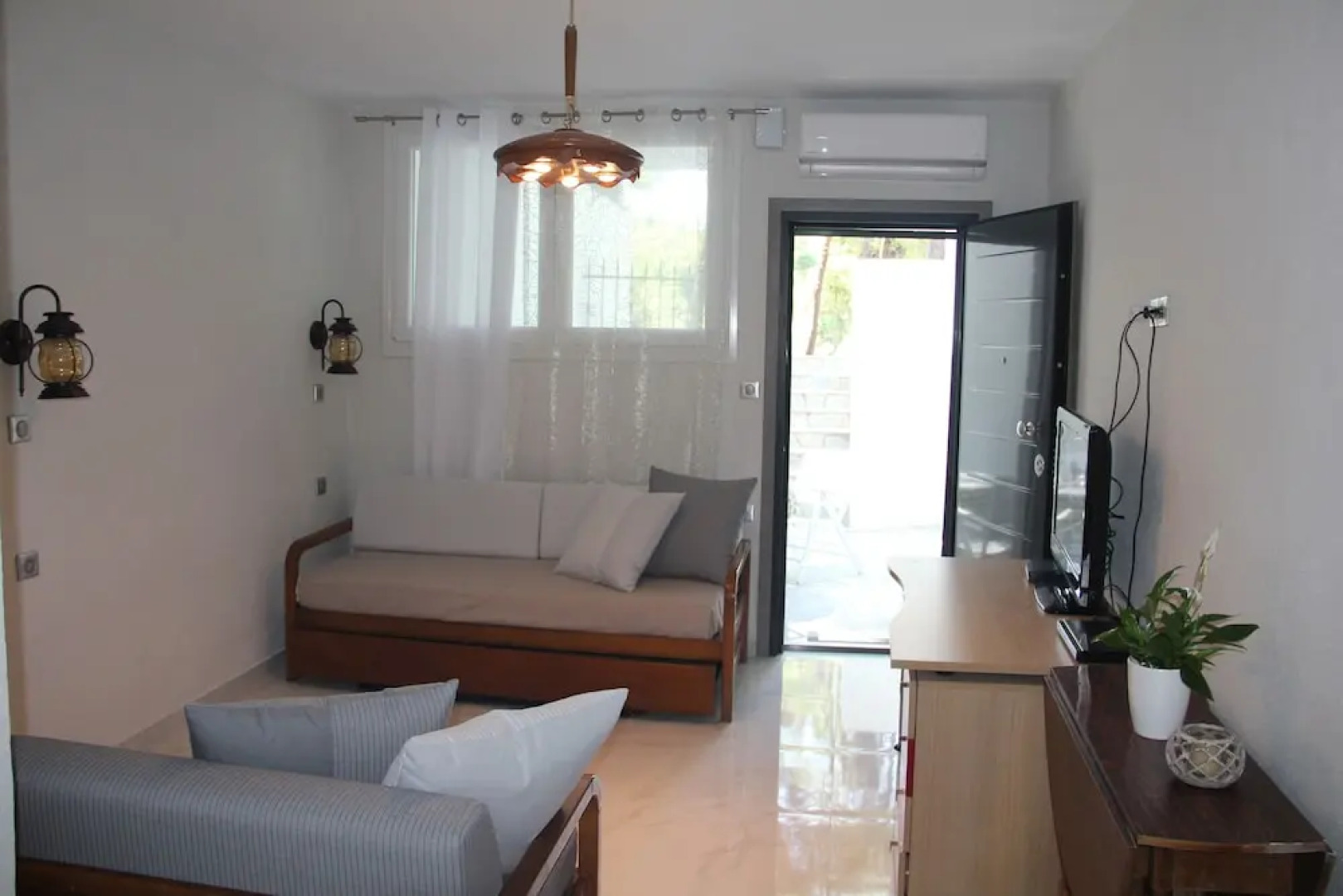 Sani Beach Maisonette