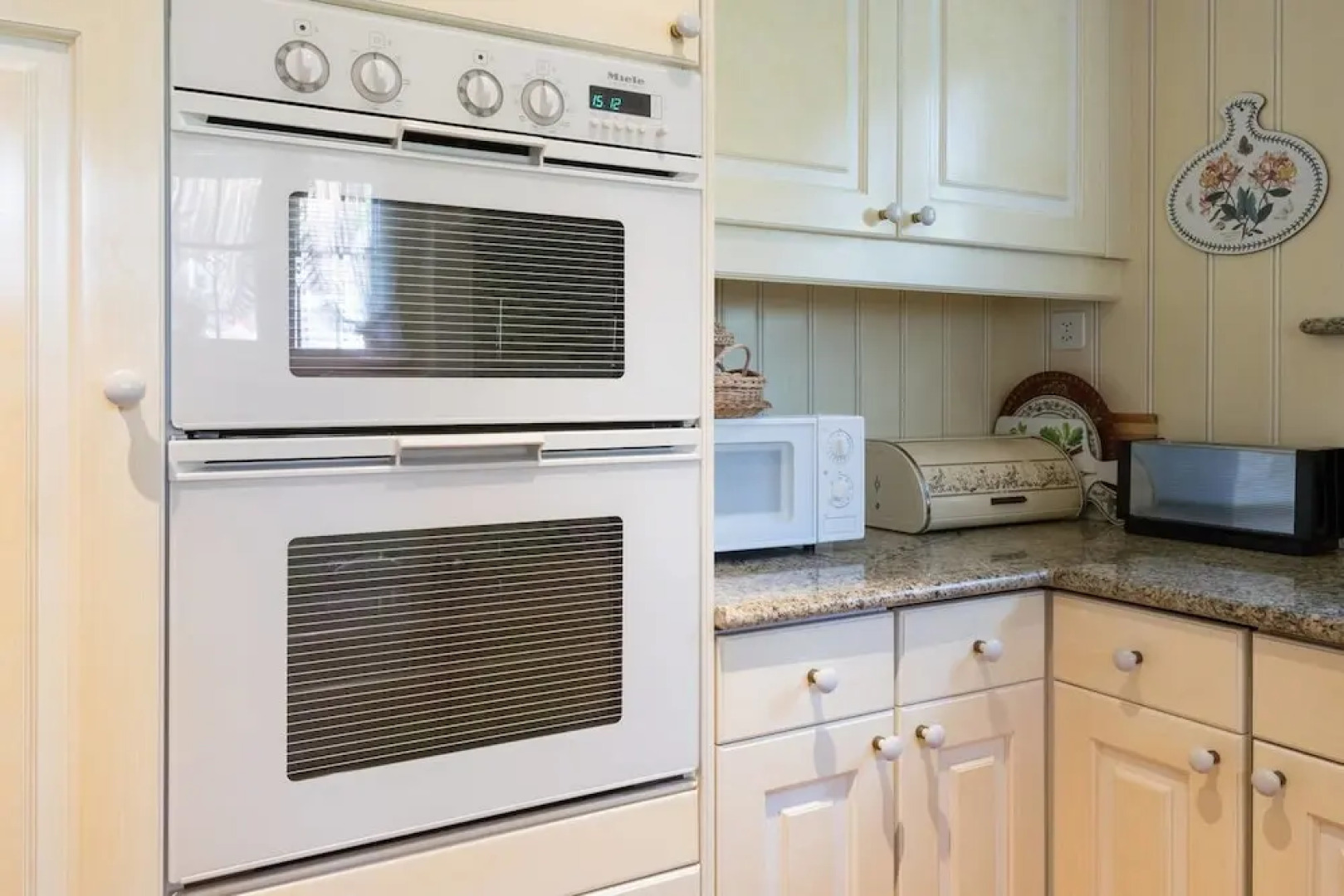 Big Luxurious Chalet in Schönried