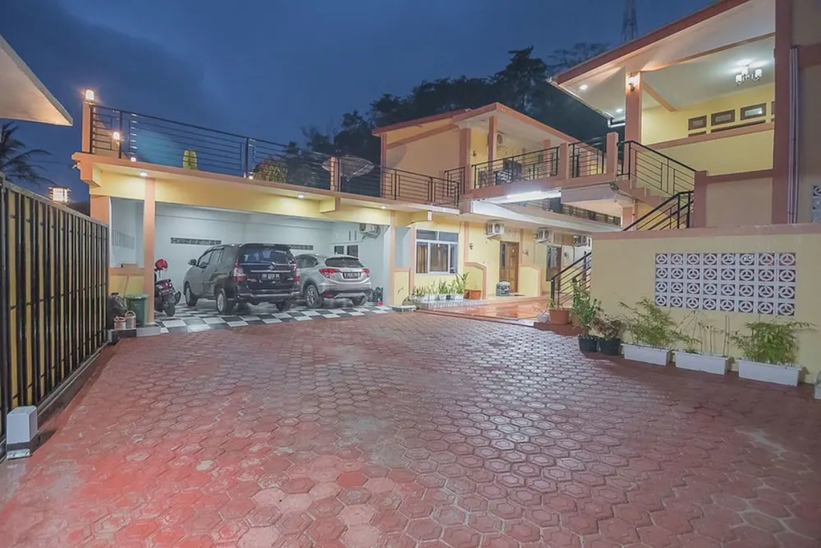 RedDoorz near RSUD Dr. Abdul Aziz