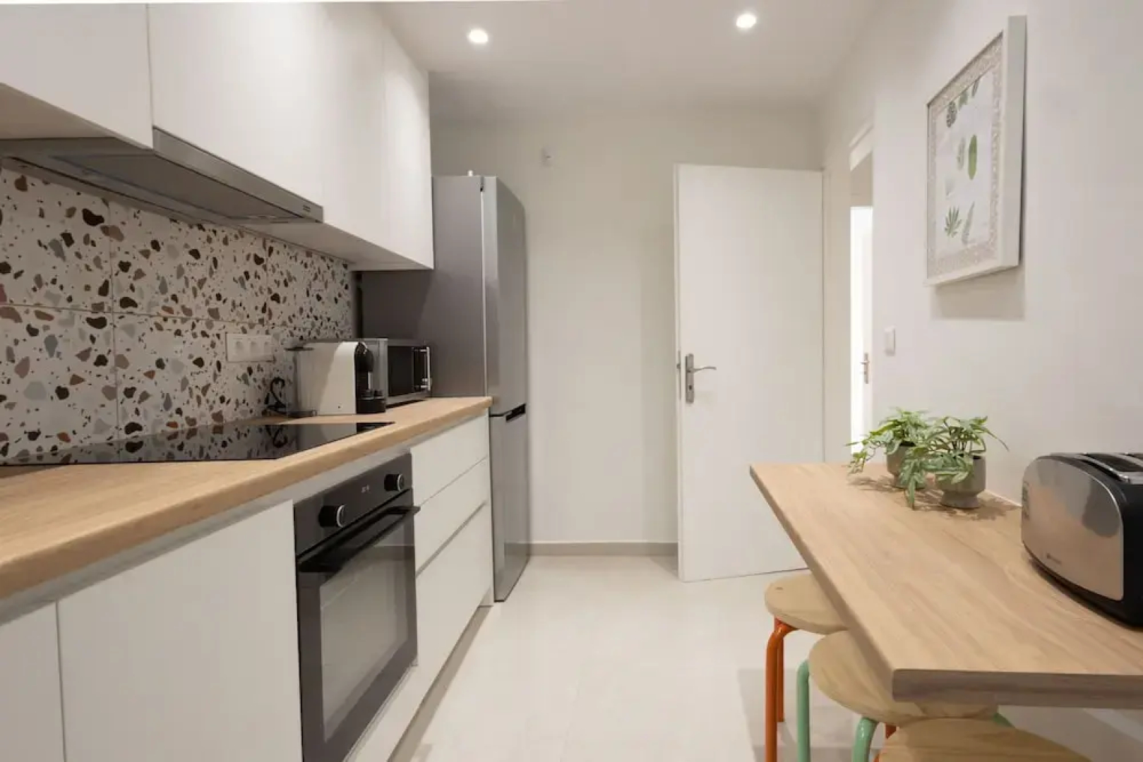 Seaside Elegance Brand New 2BD Luxury Stay