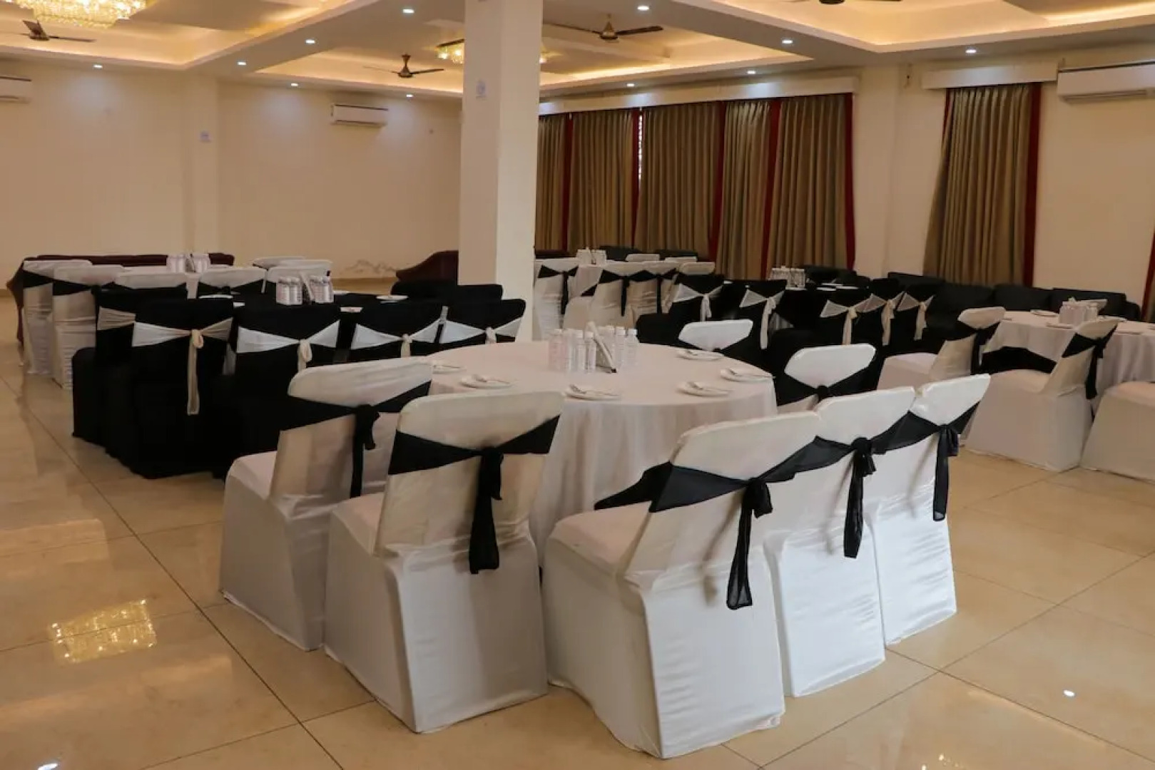 Hotel Clarks Inn Express Bharatpur