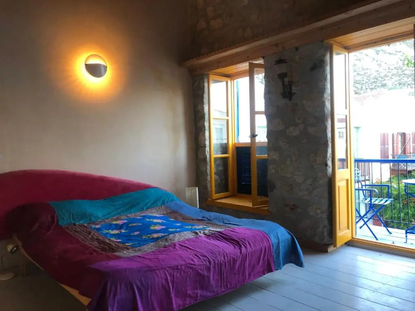 Entire Island House Meters From The Waterfont