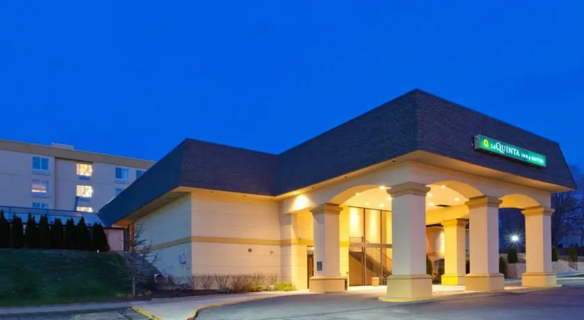 La Quinta Inn & Suites Elmsford