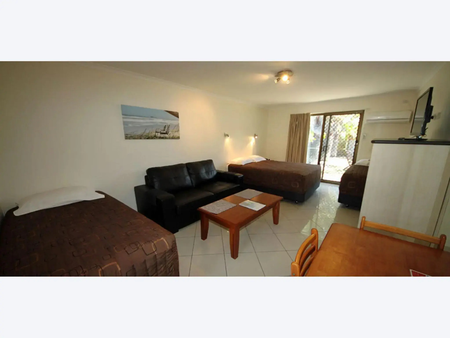 Pacific Palms Motor Inn