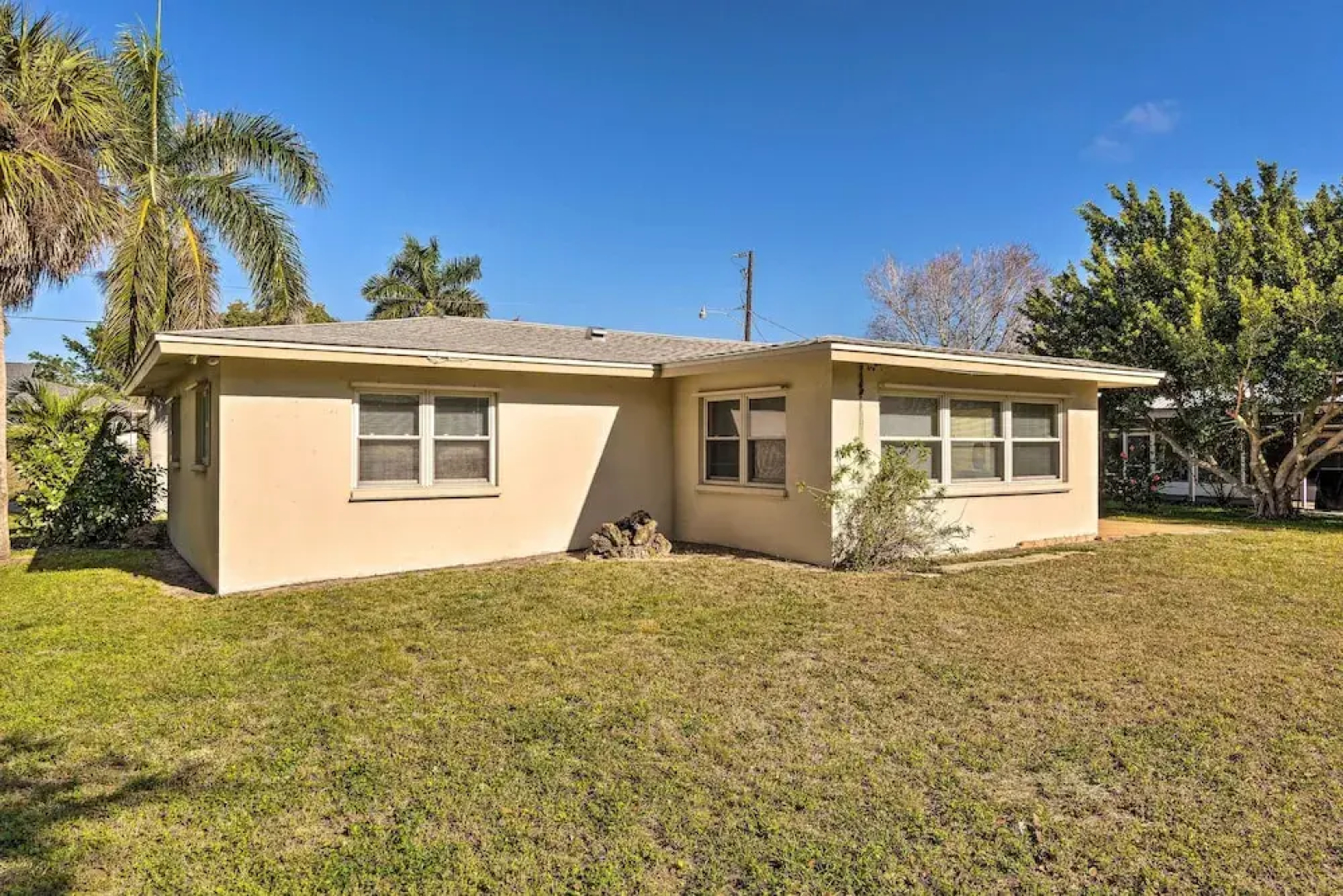 Punta Gorda Home With Backyard ~ 1 Mile to Dtwn!