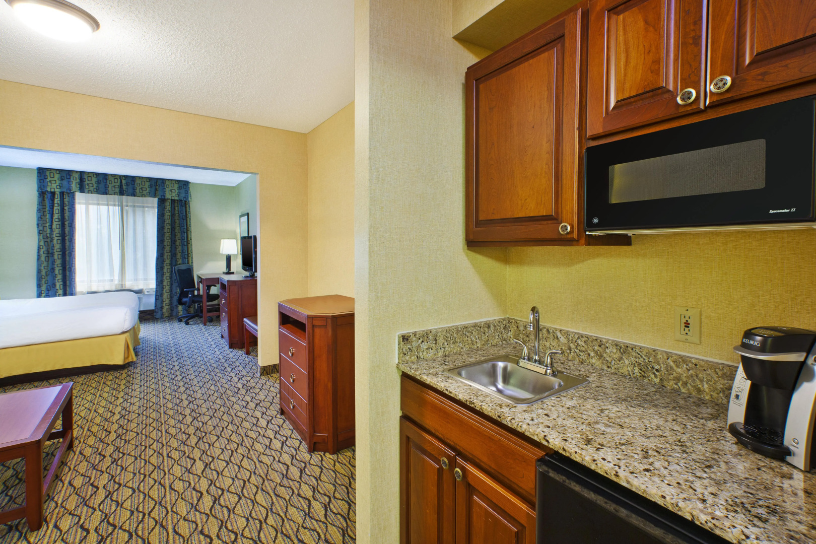 Holiday Inn Express Hotel & Suites Belleville by IHG