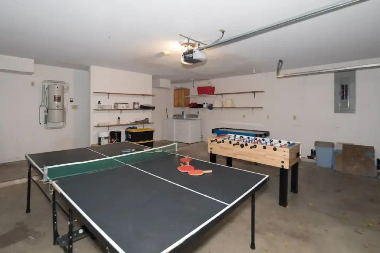 Water's Edge Retreat 4 Bedrooms 2.5 Bathrooms Home