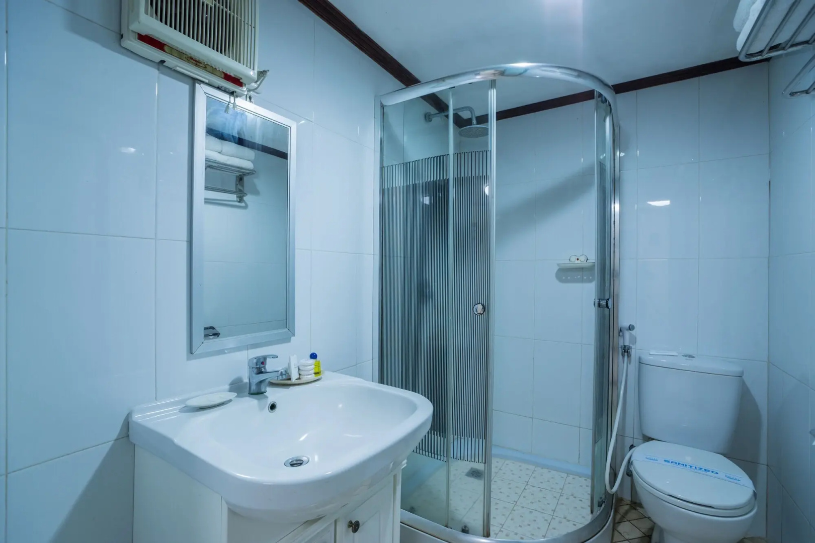 Royal Caravan Hotel Trawas