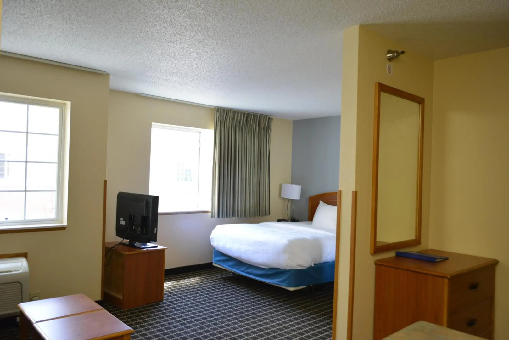 MainStay Suites Dubuque at Hwy 20