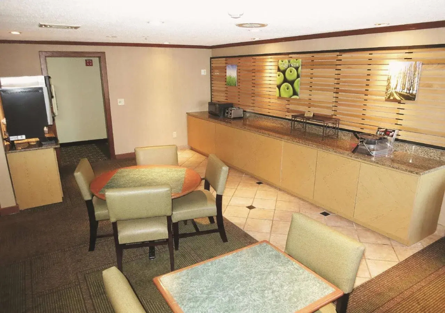 La Quinta Inn Milwaukee West Brookfield