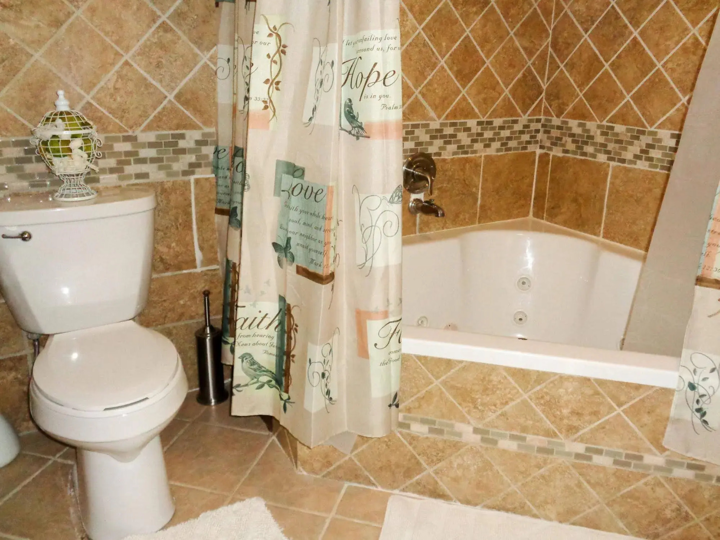 Nokomis Lake Home by Minnehaha Lofts