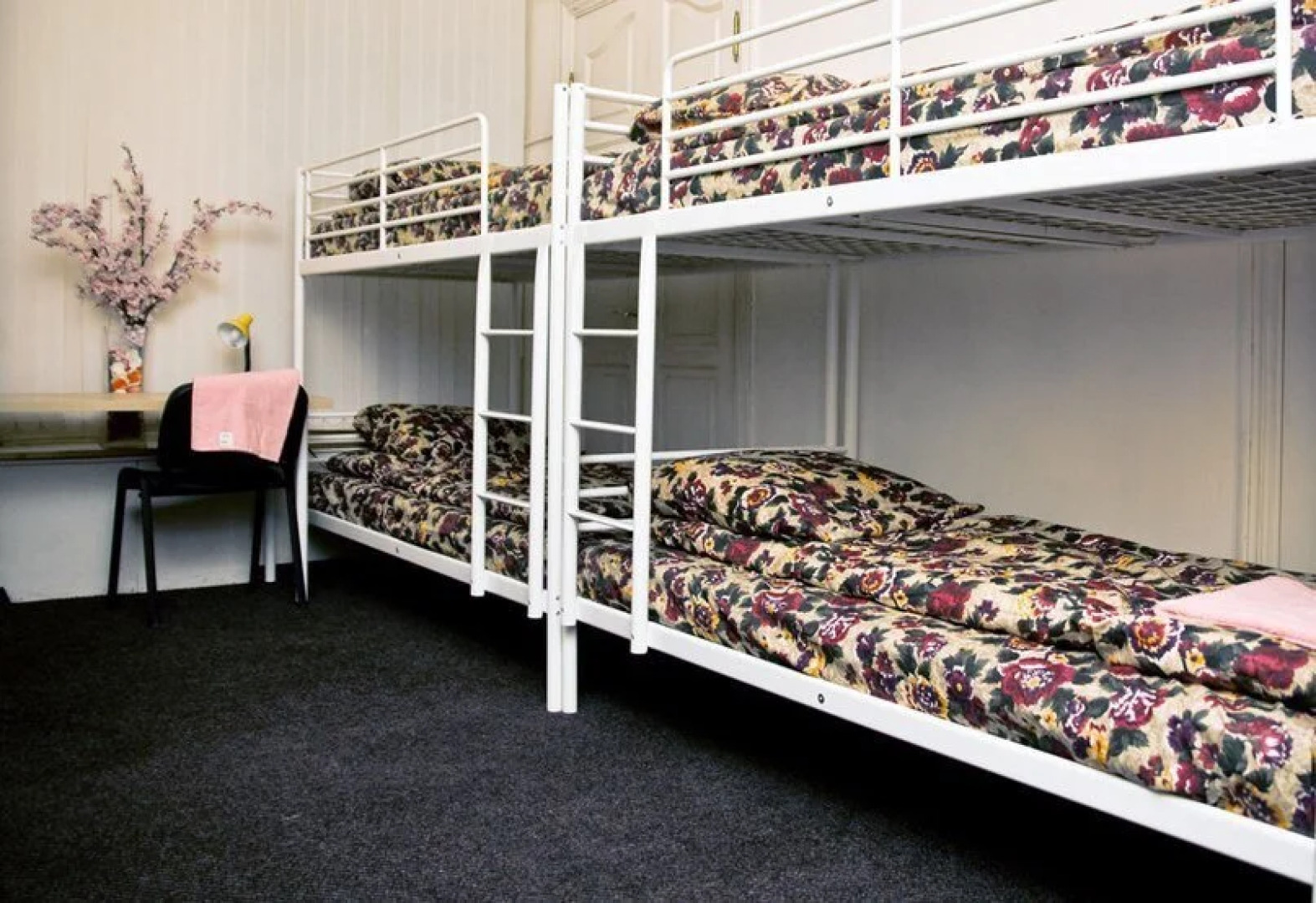 Сити Хостел на Ломоносова