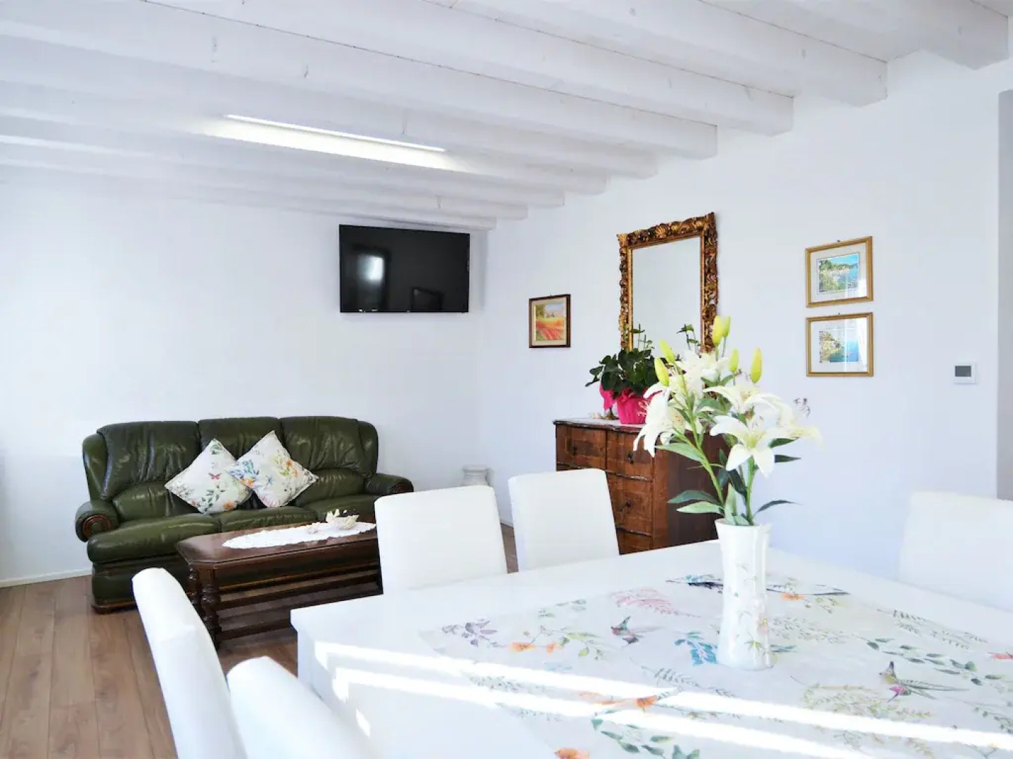 Stellar Apartment in Miane With Shared Swimming Pool