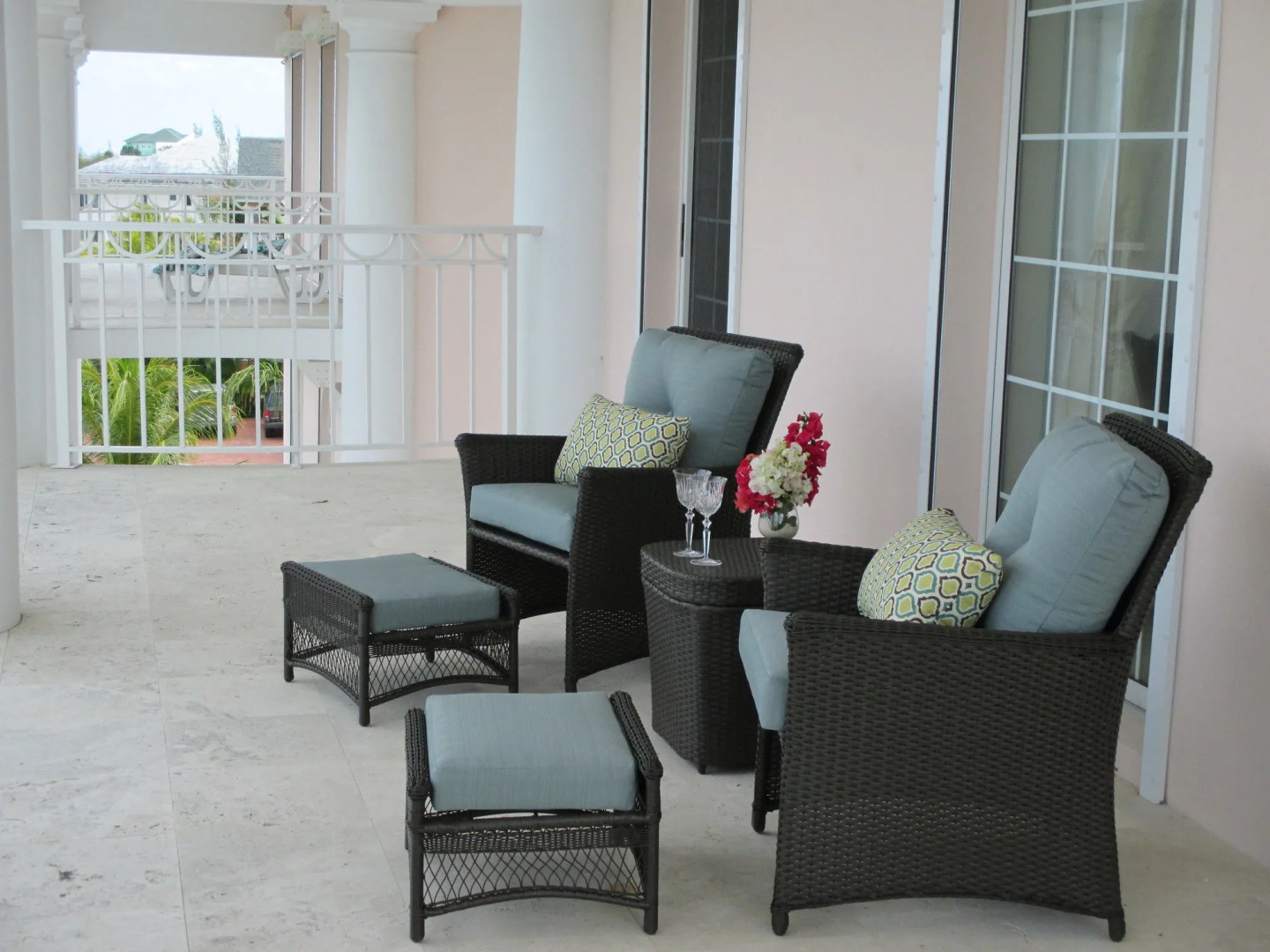 Ocean West Boutique Hotel