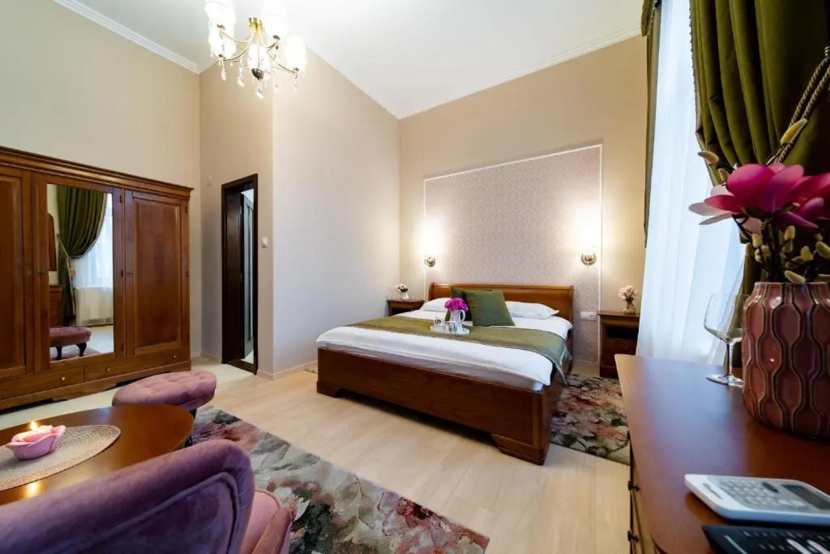 Central Harmony Apartment