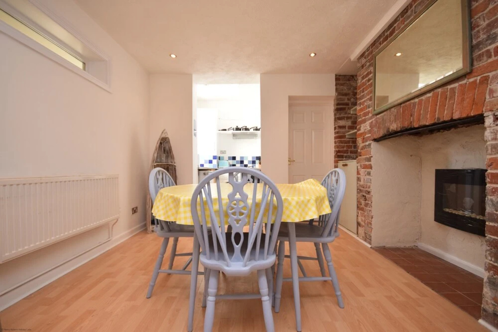 Dolphin House 490929