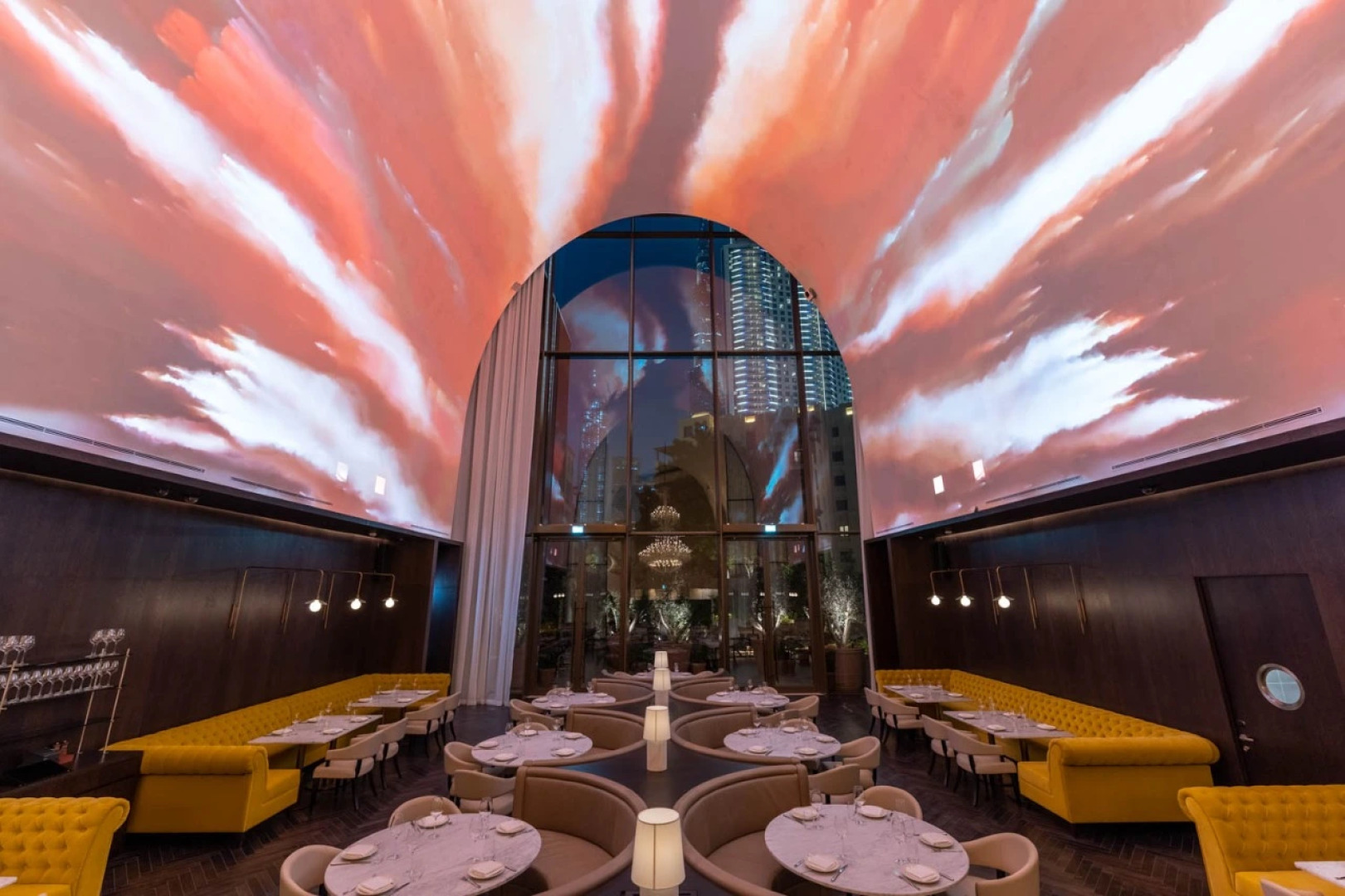 Отель The Dubai Edition