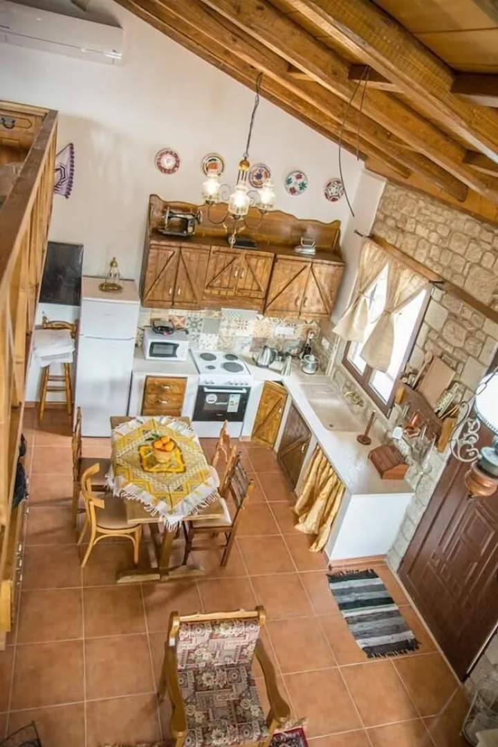 To Stolidi tis Psinthou