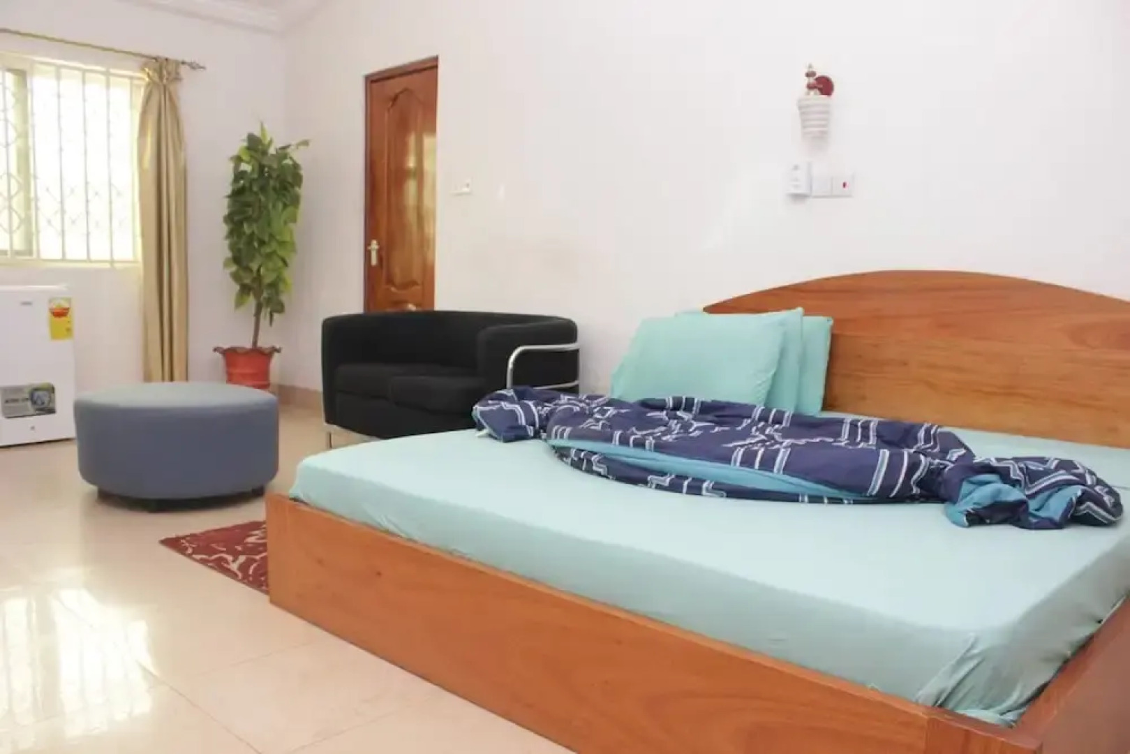 Boy Boison Elite Hotel