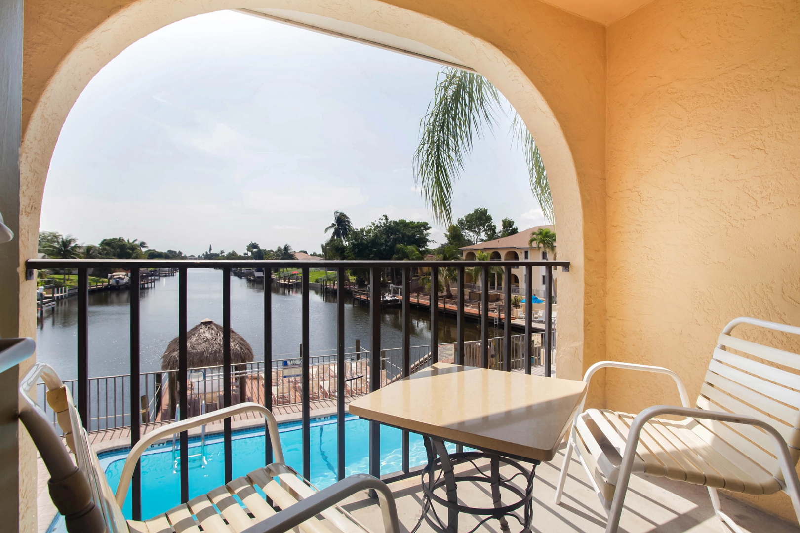 OYO Waterfront Hotel - Cape Coral/Fort Myers, FL
