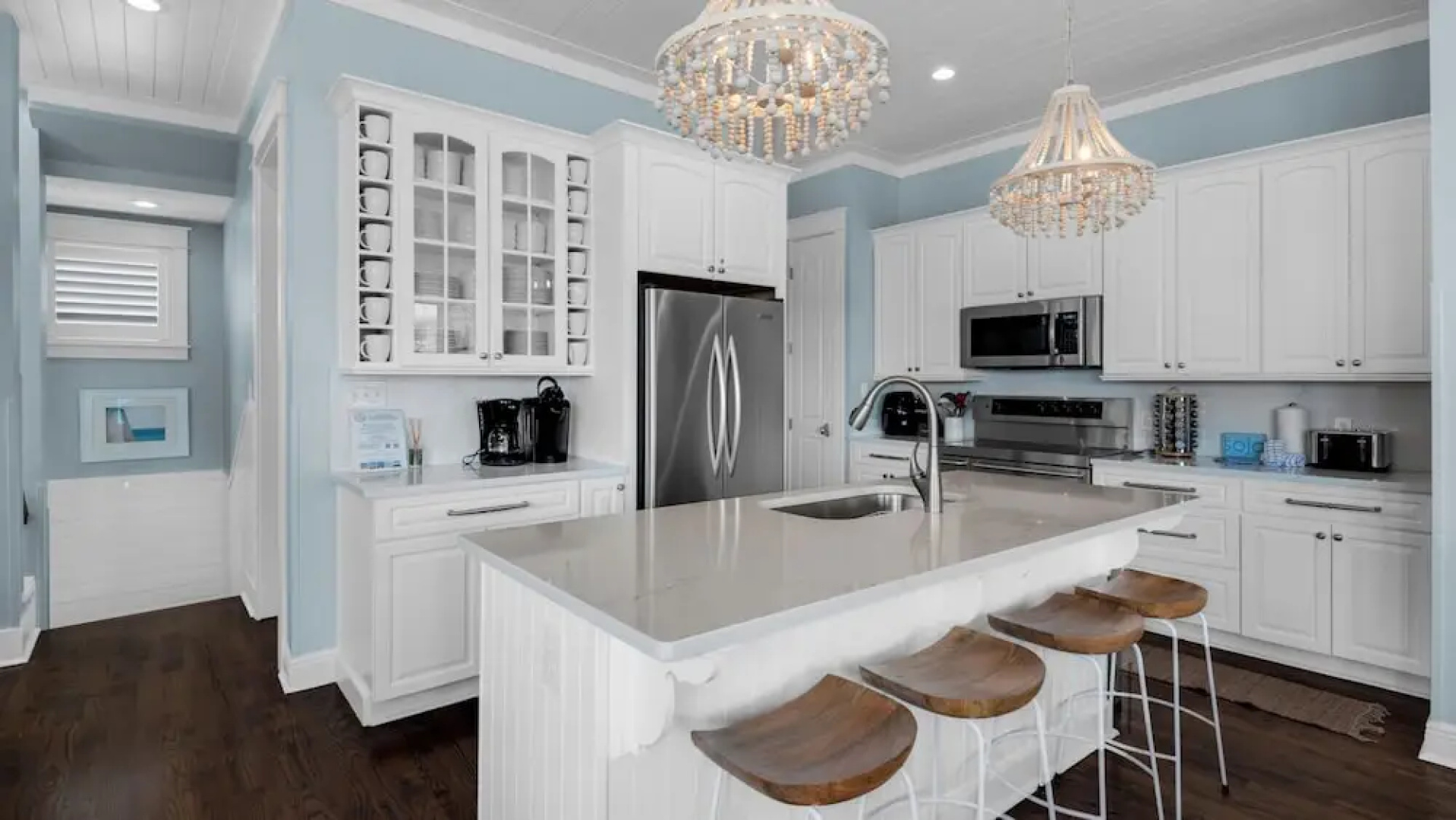 6br/5.5ba ~ Sleeps 20 ~ Perfect for Family Gateway!
