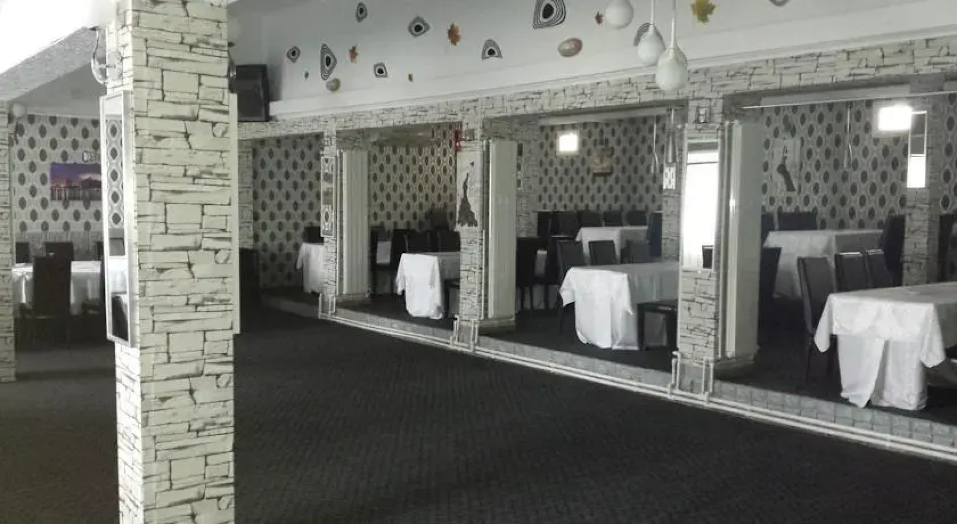 Roxana Motel